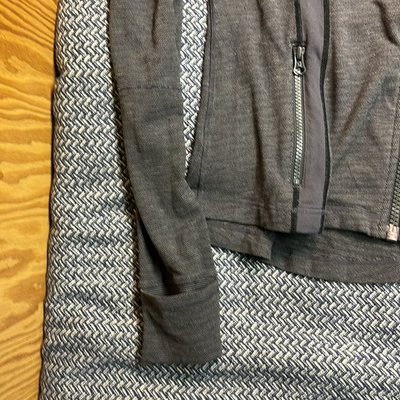 Lululemon Athletica Women’s Define Jacket Size 12 - Picture 4 of 9